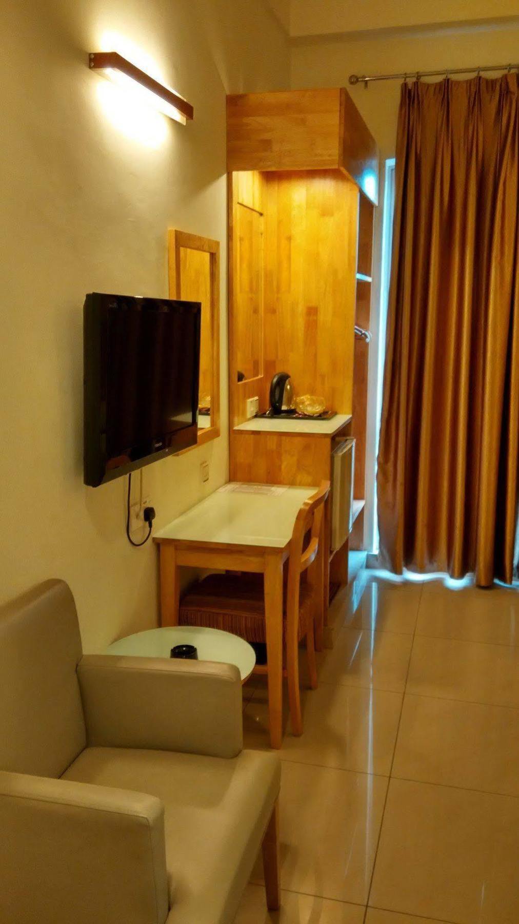 Hotel Desaria Petaling Jaya Bagian luar foto