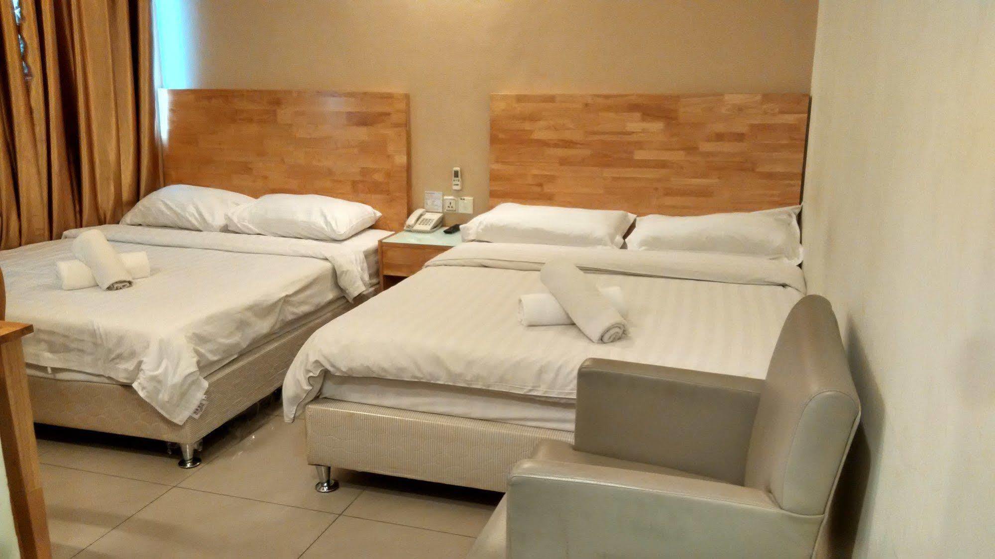 Hotel Desaria Petaling Jaya Bagian luar foto