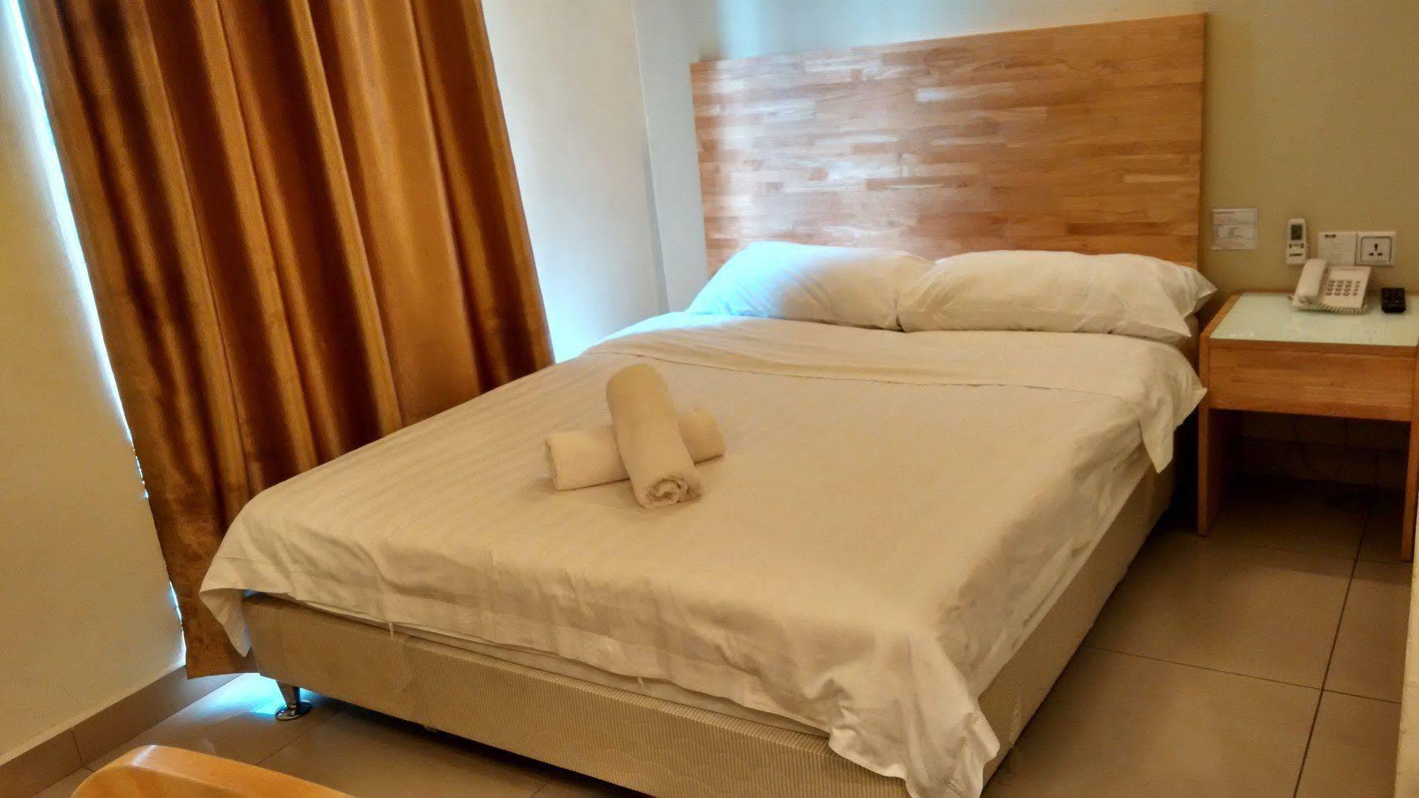 Hotel Desaria Petaling Jaya Bagian luar foto